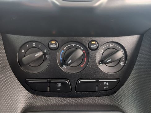 Used 2018 Ford Transit Connect XL FWD image 13
