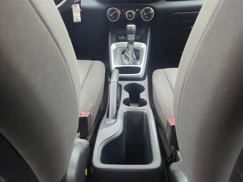 Used 2022 Hyundai Venue SE image 20