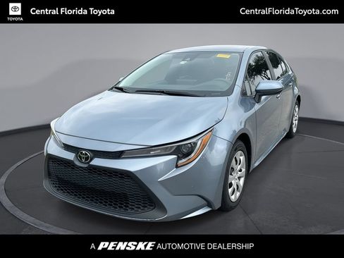 Certified 2022 Toyota Corolla LE FWD image 1