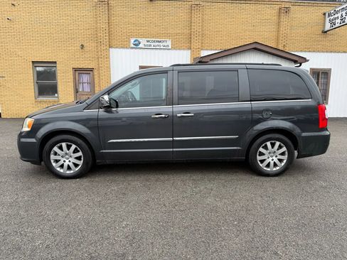 Used 2011 Chrysler Town & Country Touring-L w/ Entertainment Group #2 image 2