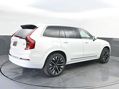 New 2026 Volvo XC90 B6 Ultra w/ Protection Package AWD/4WD image 7
