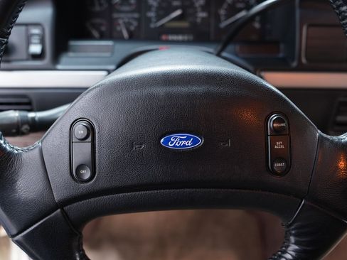 Used 1993 Ford F150 XLT image 30