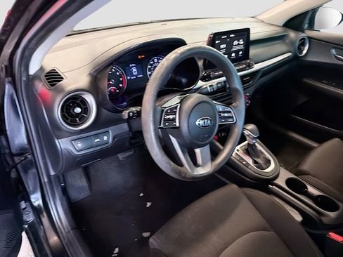 Used 2019 Kia Forte LXS image 11