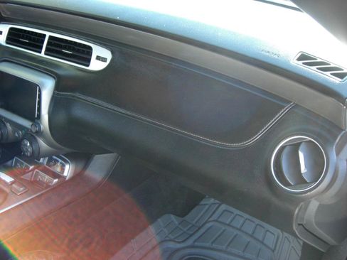 Used 2014 Chevrolet Camaro SS image 24