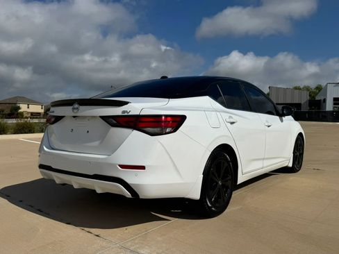 Used 2021 Nissan Sentra SV image 4