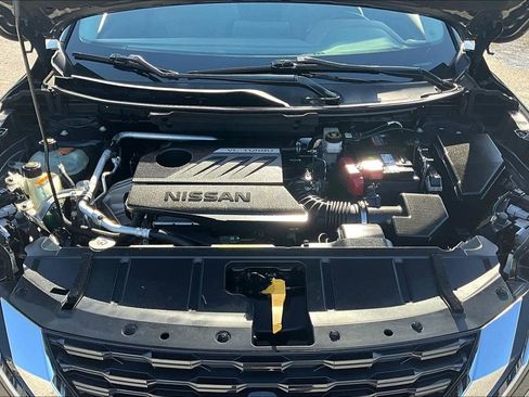 Used 2022 Nissan Rogue SV FWD image 28