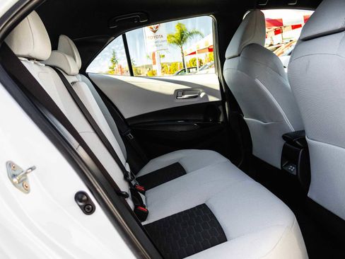 Certified 2025 Toyota Corolla SE image 16