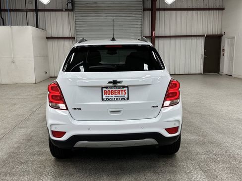 Used 2022 Chevrolet Trax LT w/ Redline Edition image 22