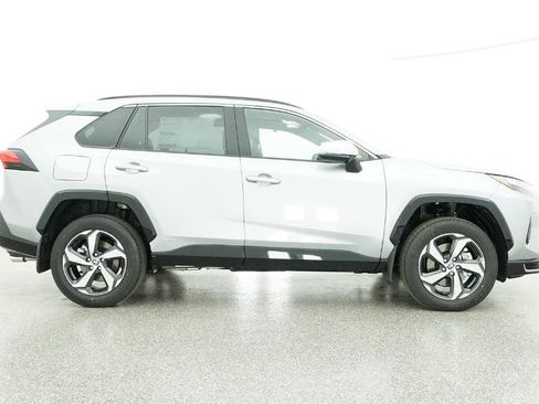 New 2025 Toyota RAV4 SE image 26