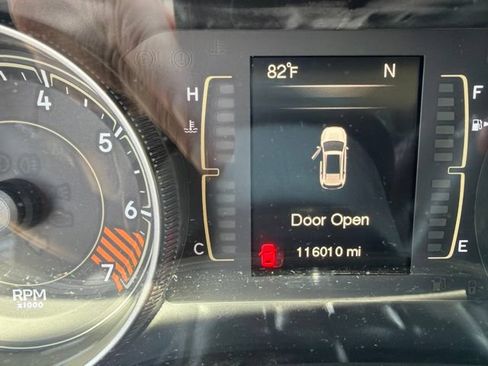 Used 2014 Jeep Cherokee Latitude FWD image 6
