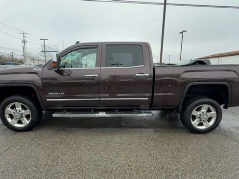Used 2016 GMC Sierra 2500 SLT w/ Duramax Plus Package AWD/4WD image 5