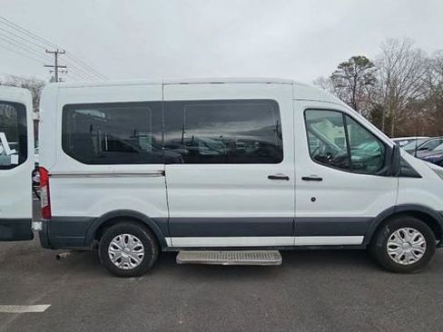 Used 2018 Ford Transit 150 XL image 12