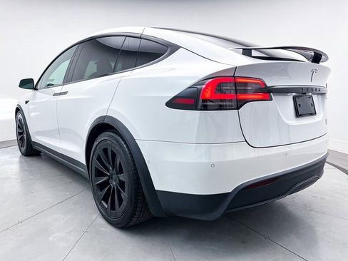 Used 2022 Tesla Model X Plaid image 16
