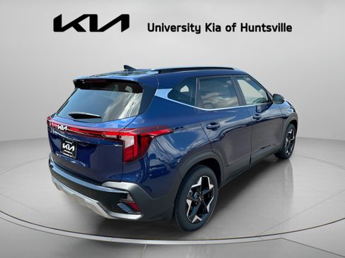 Used 2024 Kia Seltos EX FWD image 8