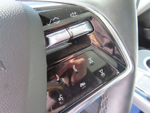 Used 2024 Cadillac Lyriq Sport RWD image 20
