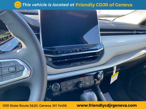 Used 2026 Jeep Compass Limited image 18