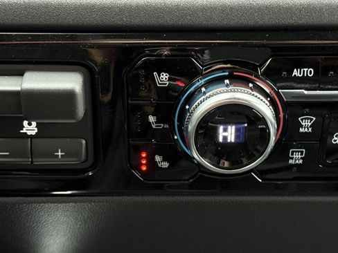 New 2026 GMC Sierra 1500 SLT w/ SLT Premium Plus Package image 22