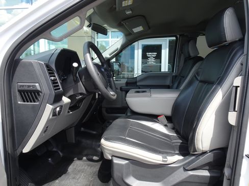Used 2018 Ford F150 XL w/ Equipment Group 101A Mid AWD/4WD image 8