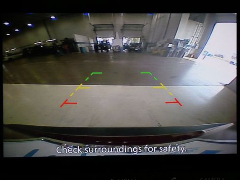 Used 2023 Nissan Rogue SV FWD image 17