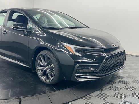 Used 2026 Toyota Corolla SE FWD image 6