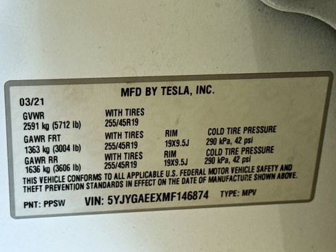 Used 2021 Tesla Model Y Long Range image 28