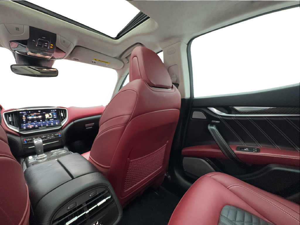 Used 2023 Maserati Ghibli Modena RWD image 45