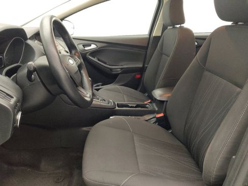 Used 2016 Ford Focus SE FWD image 17