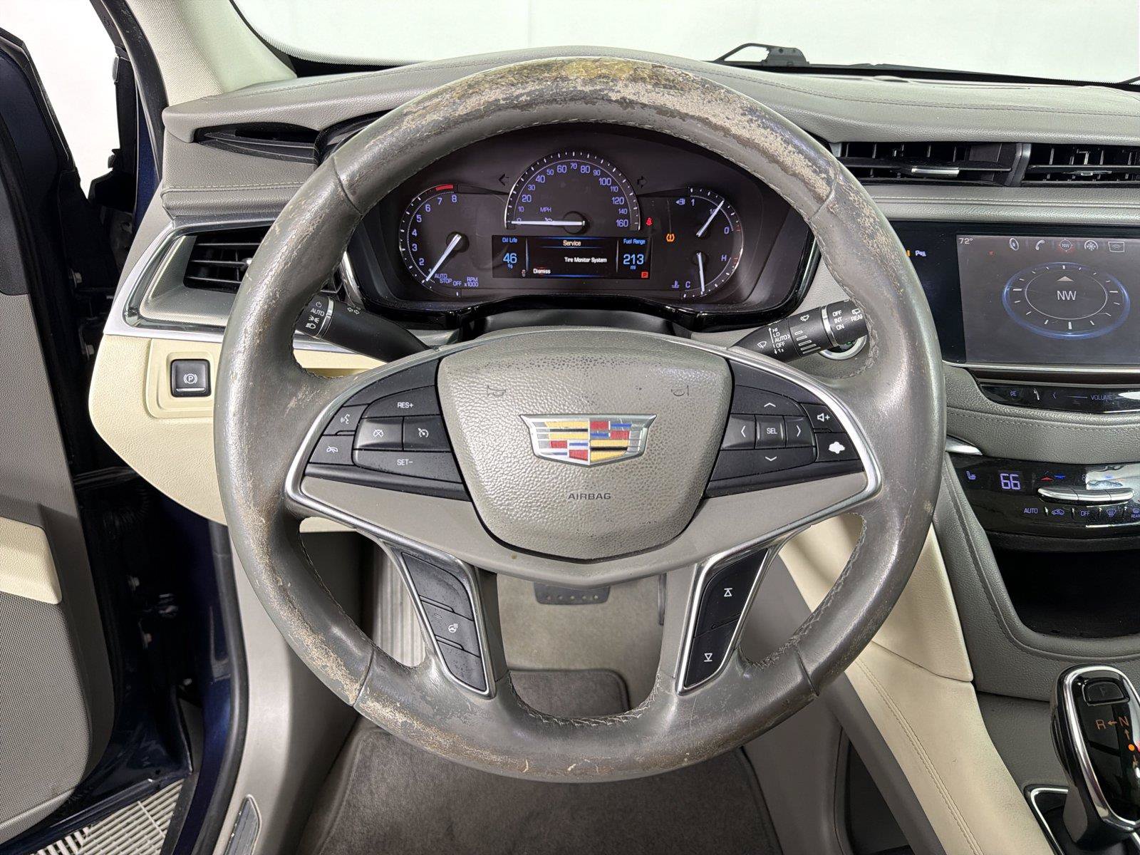 Used 2017 Cadillac XT5 Luxury FWD image 22