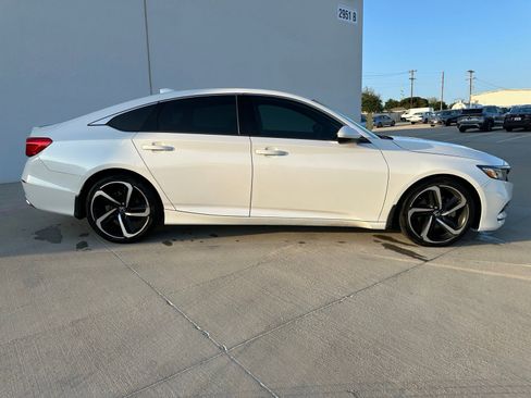 Used 2020 Honda Accord Sport image 6