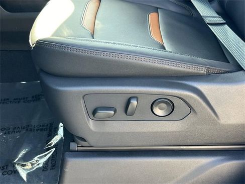 New 2026 GMC Sierra 2500 AT4 image 24