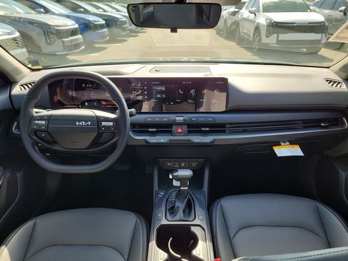New 2026 Kia K4 EX FWD image 16