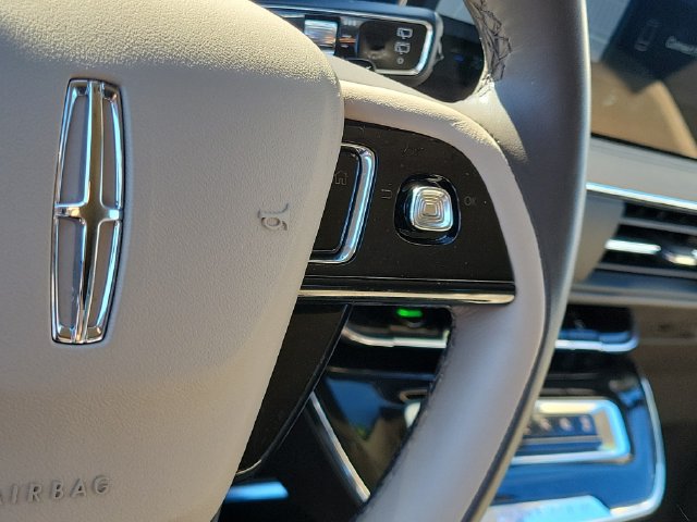 Certified 2024 Lincoln Corsair Reserve w/ Equipment Group 201A AWD/4WD image 12