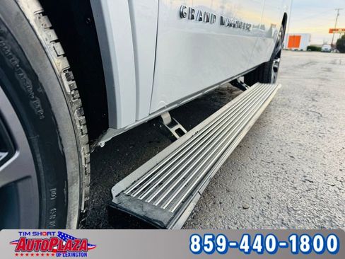 Used 2024 Jeep Grand Wagoneer Series II w/ Quick Order Packagew 28T image 22