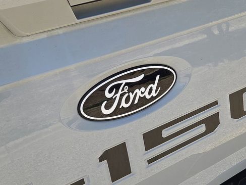 Used 2024 Ford F150 Lariat w/ FX4 Off-Road Package AWD/4WD image 12