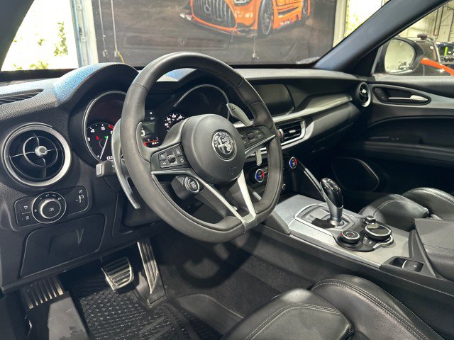 Used 2018 Alfa Romeo Stelvio Ti Sport AWD/4WD image 40