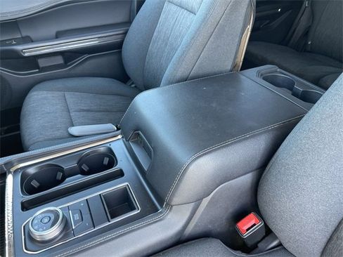 Used 2022 Ford Expedition XLT image 21