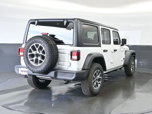 Used 2025 Jeep Wrangler Unlimited Sport AWD/4WD image 5