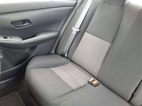 Used 2024 Nissan Sentra SV FWD image 16