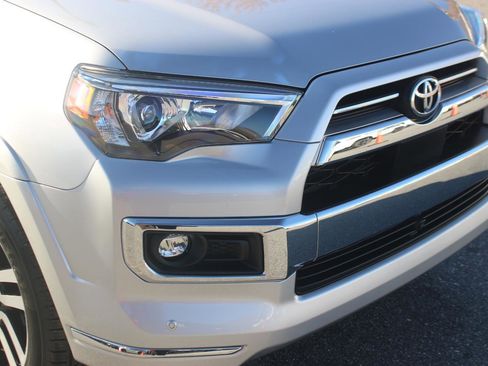 Used 2022 Toyota 4Runner Limited image 9