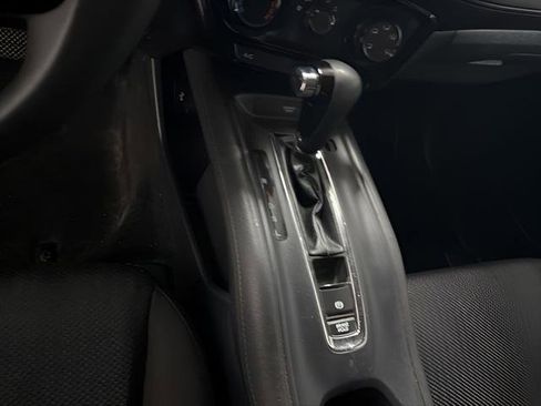 Used 2018 Honda HR-V LX image 15