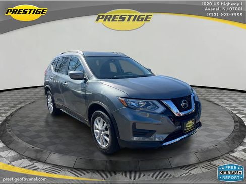 Used 2019 Nissan Rogue SV image 3