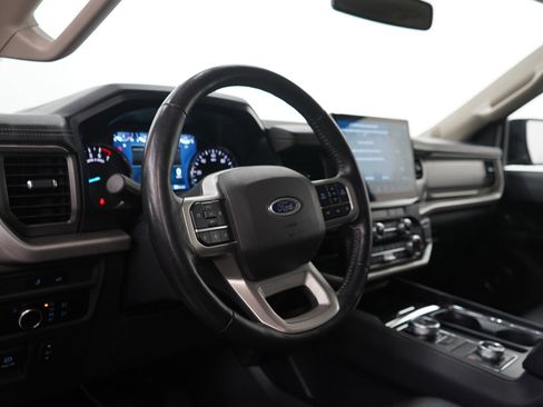 Used 2023 Ford Expedition Max XLT image 20