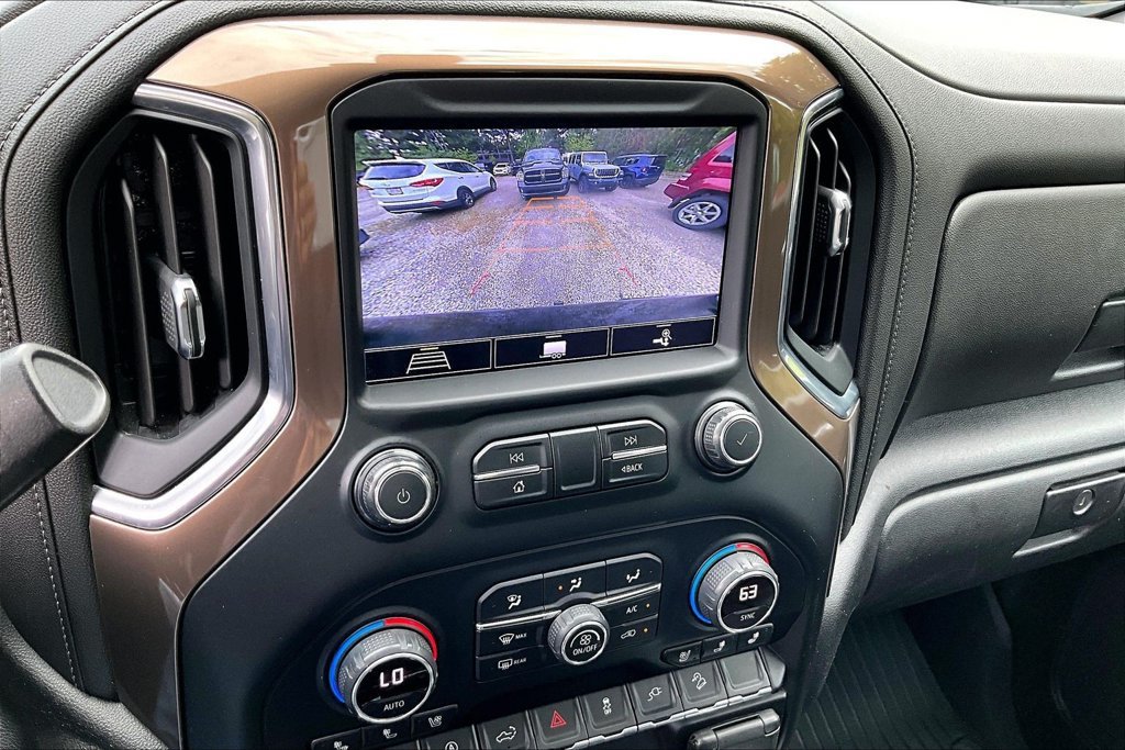 Used 2020 Chevrolet Silverado 1500 High Country w/ Z71 Off-Road Package AWD/4WD image 15