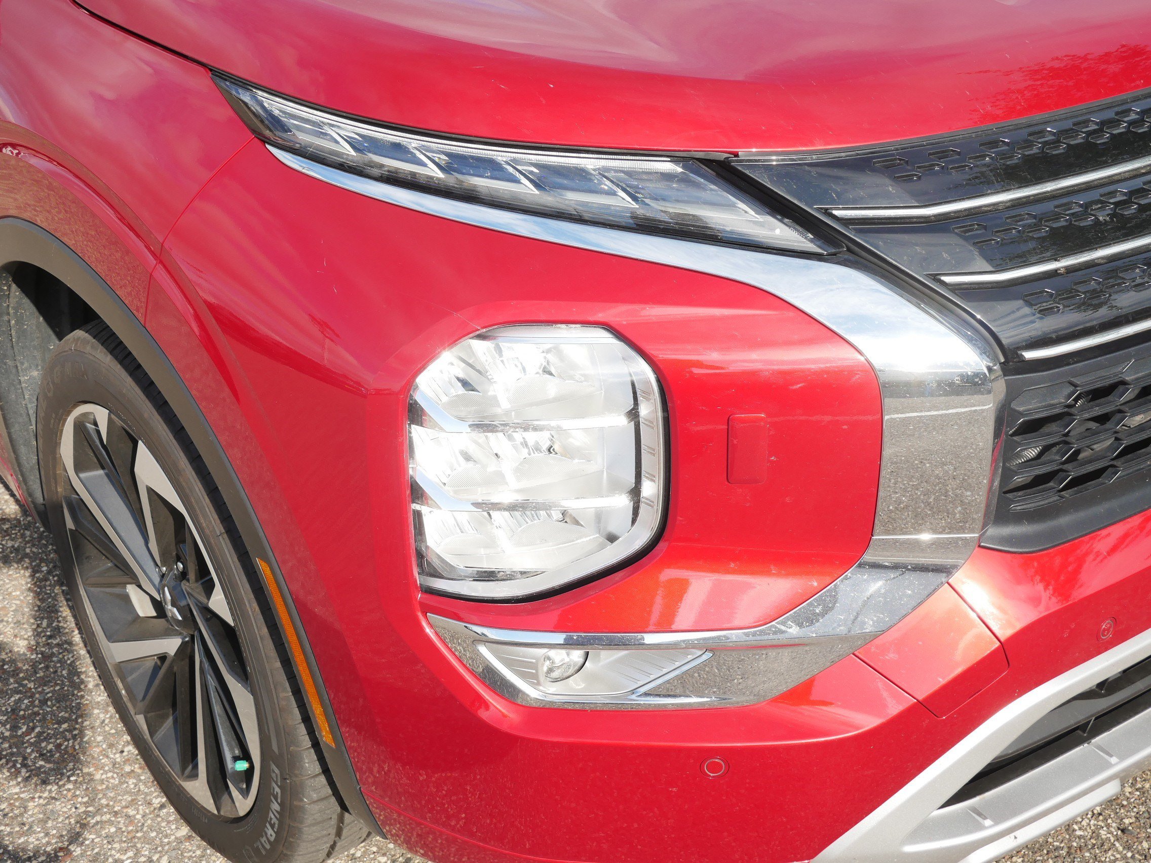 Used 2023 Mitsubishi Outlander SEL AWD/4WD image 16
