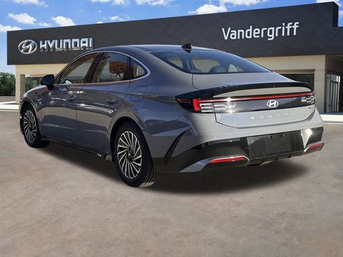 Certified 2025 Hyundai Sonata Limited image 8