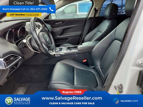 Used 2017 Jaguar XE Premium AWD/4WD image 9