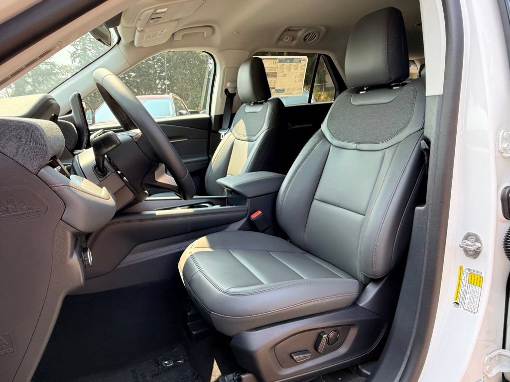 New 2026 Ford Explorer Active w/ Active Comfort Package AWD/4WD image 19