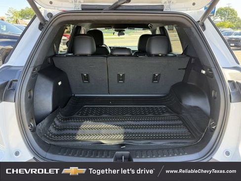 Used 2026 Chevrolet Equinox LT w/ Convenience Package II FWD image 31