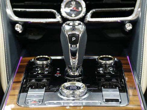 Used 2020 Bentley Flying Spur W12 w/ First Edition Specification AWD/4WD image 46
