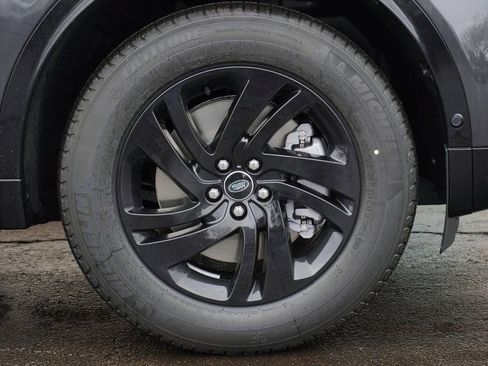 New 2026 Land Rover Discovery Sport Landmark AWD/4WD image 9